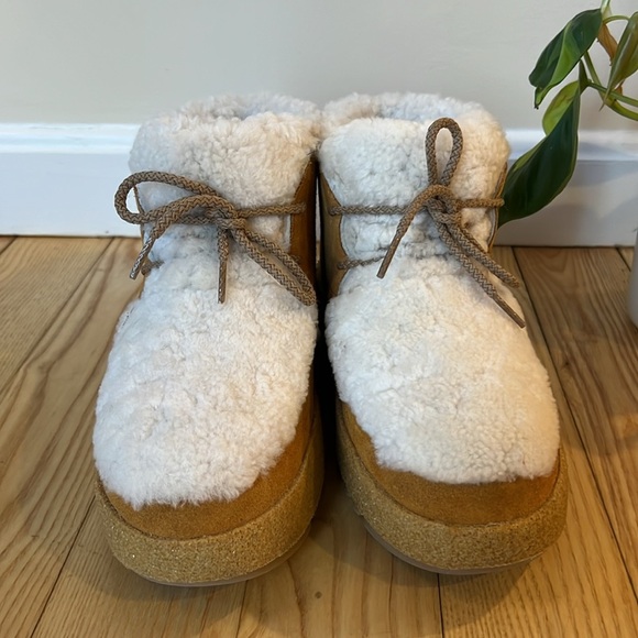 1965 Montelliana genuine shearling gaia bootie UGG style - Picture 2 of 9